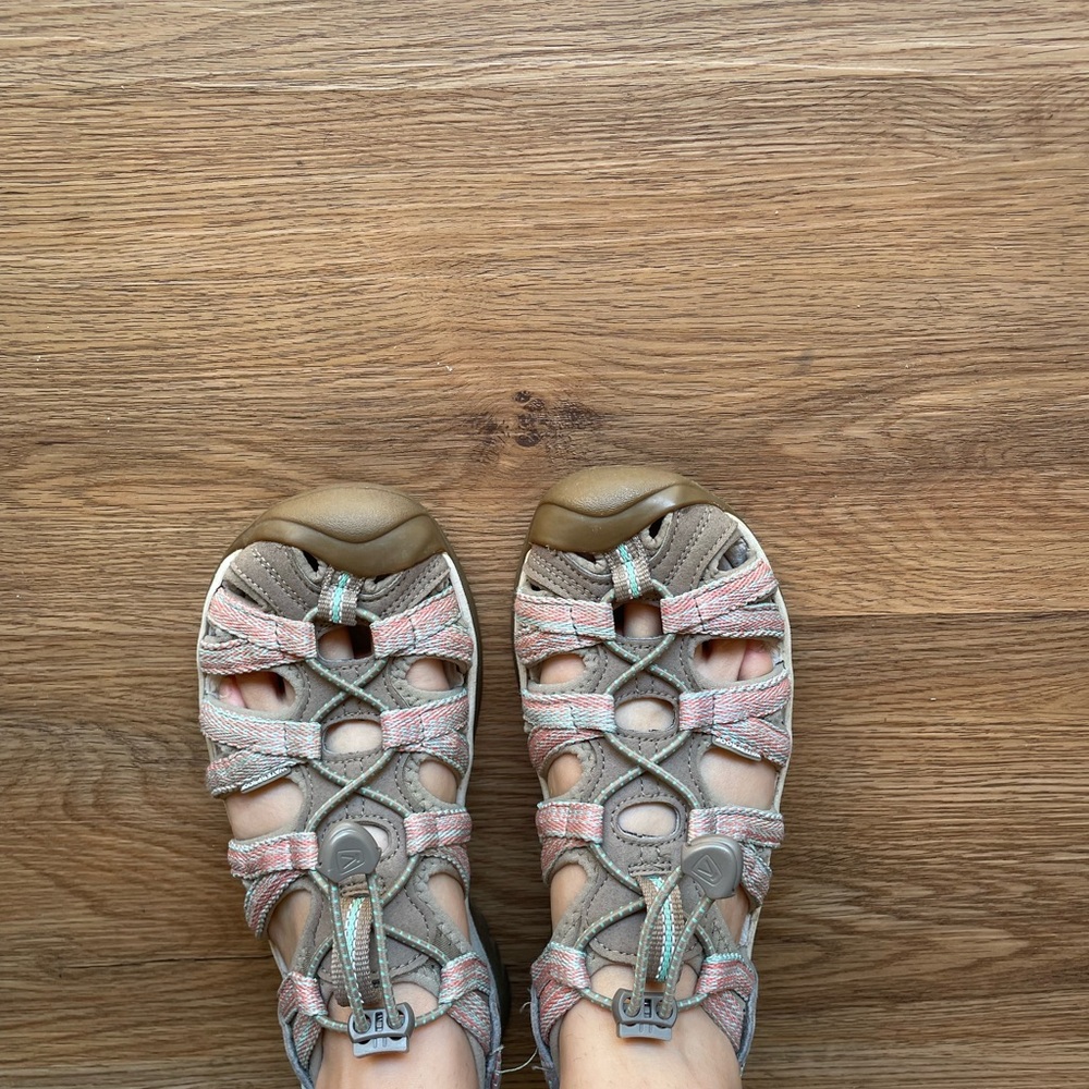 Keen Women's Whisper size 6.5